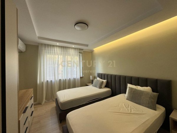 Tirane, jepet me qera apartament 2+1 Kati 2, 55 m² 800 € (QENDER)
