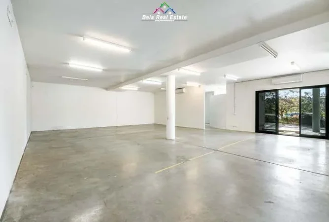 Tirane, jepet me qera zyre Kati 2, 200 m² 2.500 € (delijorgji)