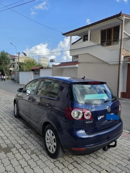 Tirane, shitet makine Volkswagen Nafte, blu e errët automatik Kondicioner 321.000 km