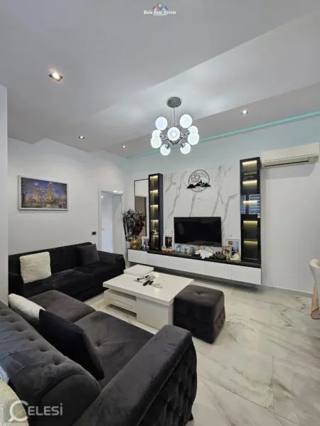Tirane, jap me qera apartament 1+1+Ballkon Kati 5, 70 m² 550 € (kodra e diellit)
