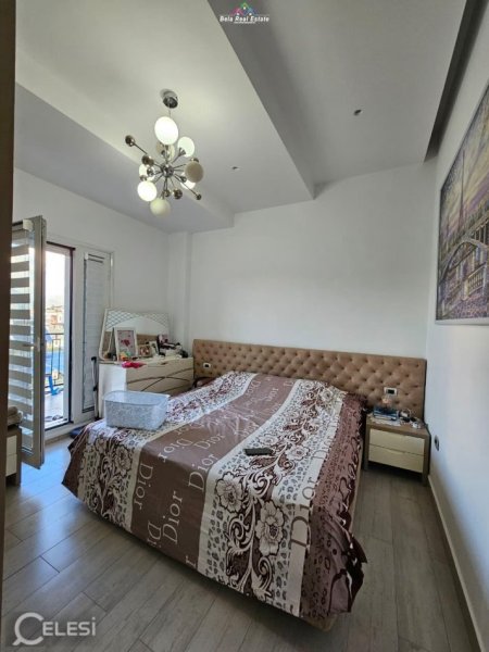 Tirane, jap me qera apartament 1+1+Ballkon Kati 5, 70 m² 550 € (kodra e diellit)