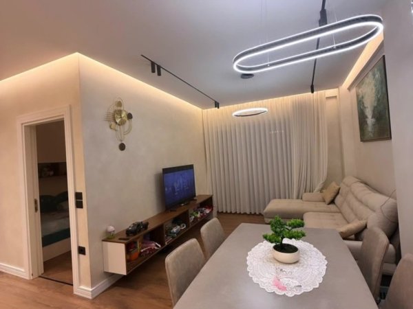 Tirane, shitet apartament 2+1 , 78 m² 115.000 €