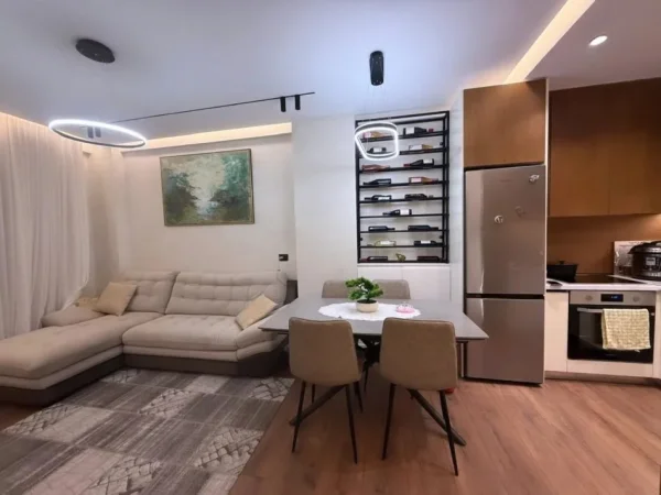 Tirane, shitet apartament 2+1 , 78 m² 115.000 €