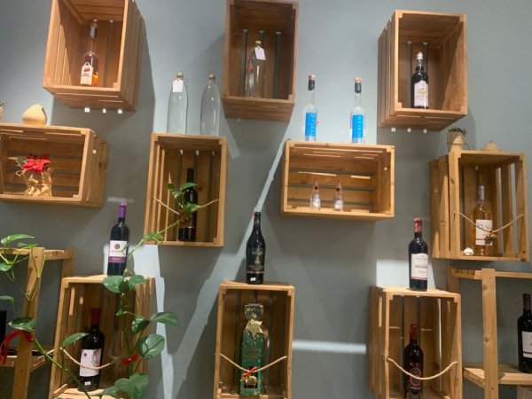 Tirane, ofroj Shes Rafte druri dhe organizues terheqes per supermarkete