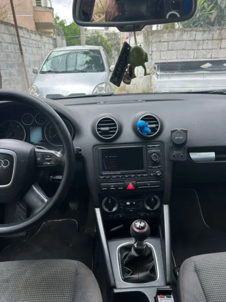 Tirane, shitet makine Audi A3 Nafte, gri e erret manuale Kondicioner 24.000 km 3.800 €