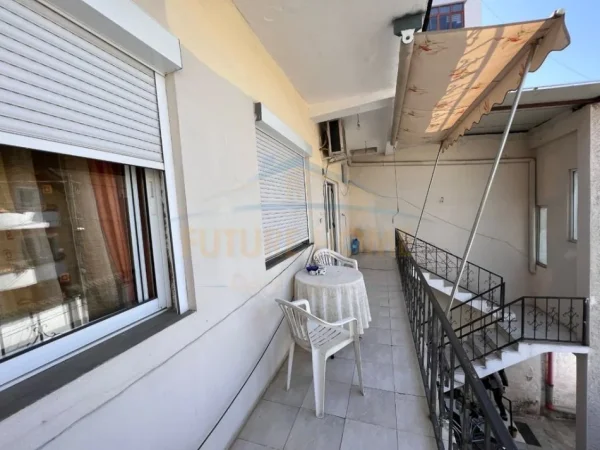Tirane, shitet Vile 2 Katshe Kati 1, 247 m² 350.000 € (Riza Cerova)