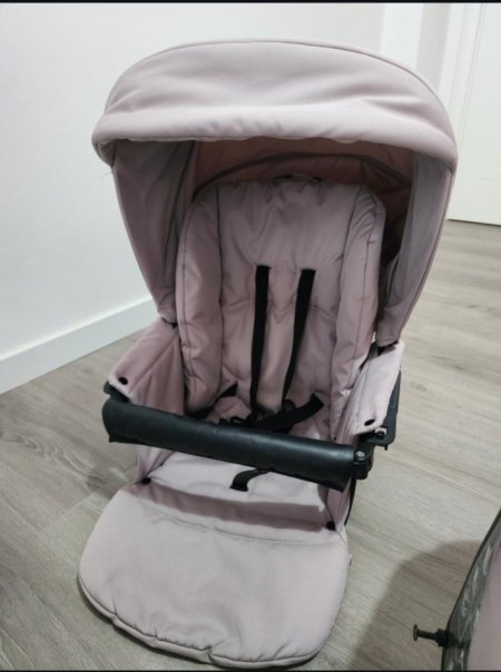 Tirane, shes Shitet Karroce CAM Fluido 3 ne 1 230 €