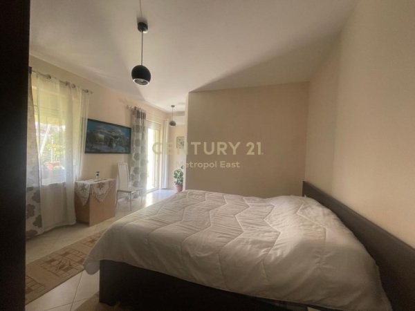 Tirane, shitet apartament 2+1+Aneks+Ballkon Kati 5, 127 m² 269.000 € (Liqeni thate)