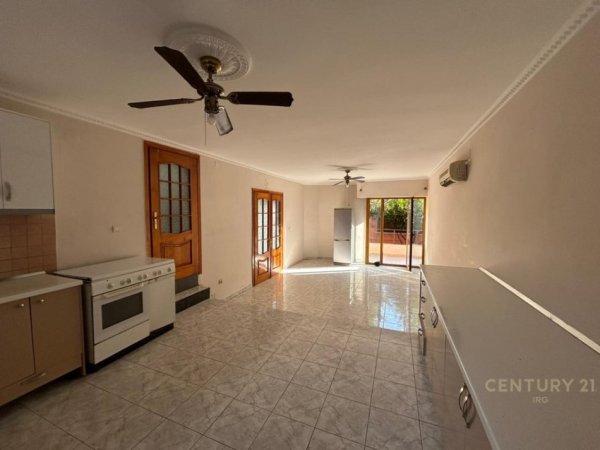 Tirane, shitet Vile 3 Katshe Kati 3, 491 m² 770.000 € (Selite)