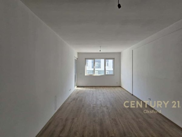 Tirane, shitet apartament 2+1 Kati 6, 95 m² 104.000 € (Univers City)