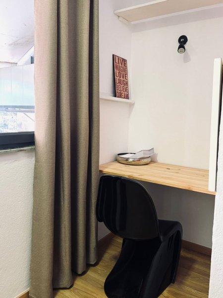 Tirane, jepet me qera apartament 1+1 Kati 2, 55 m² 650 € 