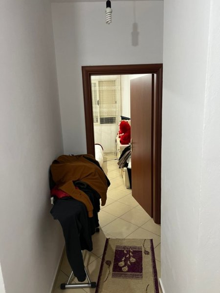 Tirane, Fresku, apartament 1+1 me qera, 400 euro