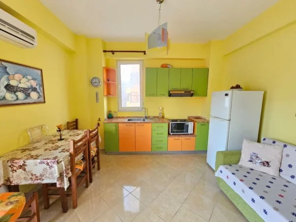 Durres, jepet me qera apartament 1+1+Aneks+Ballkon Kati 5, 65 m² 300 € 