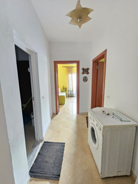 Durres, jepet me qera apartament 1+1+Aneks+Ballkon Kati 5, 65 m² 300 € 