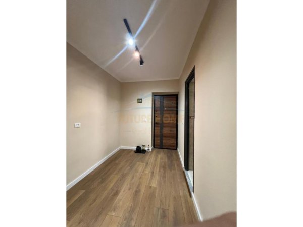 Tirane, shitet apartament 2+1 Kati 2, 71 m² 143.000 € (Rruga Xhanfize Keko)