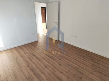 Tirane, shitet apartament 1+1 Kati 4, 63 m² 80.400 € (Rruga Aleksander Konda) FRESK