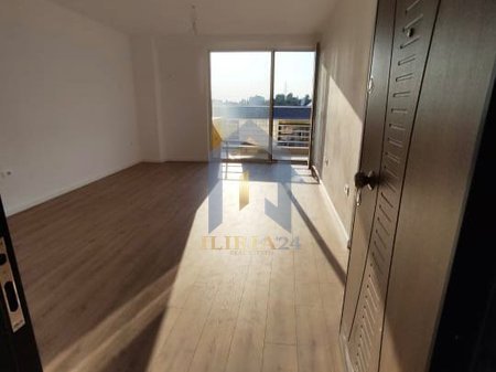 Tirane, shitet apartament 1+1 Kati 4, 63 m² 80.400 € (Rruga Aleksander Konda) FRESK