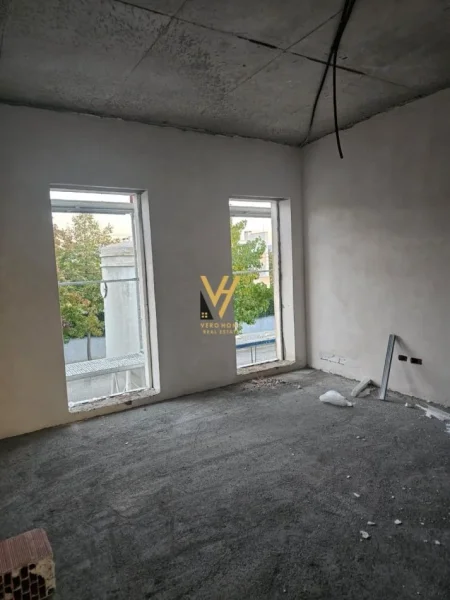 Tirane, shitet apartament 2+1+Ballkon Kati 3, 153 m² 306.000 € (FARKE E VOGEL)