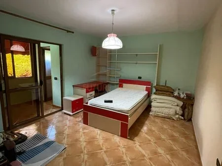 Tirane, shitet apartament 3+1 Kati 1, 110 m² 220.000 € 