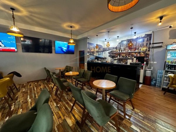 Tirane, shitet ambjent biznesi Kati 0, 53 m² 150.000 € 