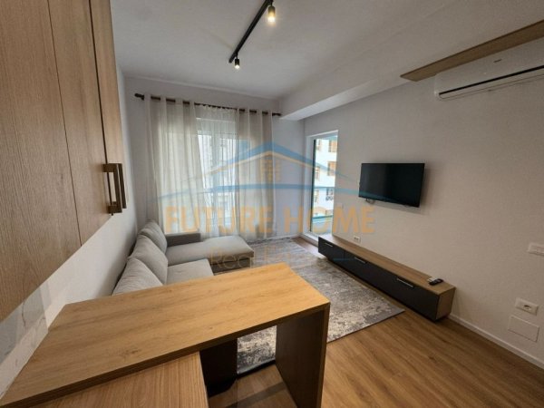 Tirane, jepet me qera apartament 1+1+Ballkon Kati 7, 60 m² 550 € (Rezidenca &quot;Kadiu&quot;)