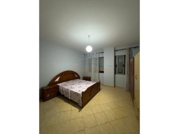 Tirane, jepet me qera apartament 1+1+Ballkon Kati 1, 69 m² 350 € 