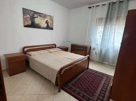 Tirane, jepet me qera apartament 2+1 Kati 3, 125 m² 550 € 