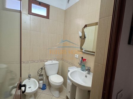 Tirane, jepet me qera apartament 2+1 Kati 3, 125 m² 550 € 