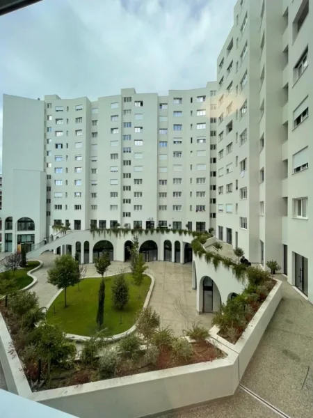 Tirane, jepet me qera apartament 2+1+Ballkon Kati 3, 100 m² 700 € (Ish Fusha e Aviacionit)