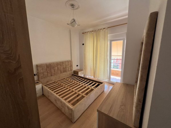 Tirane, jepet me qera apartament 1+1+Ballkon , 60 m² 600 € (Kompleksi Delijorgji)