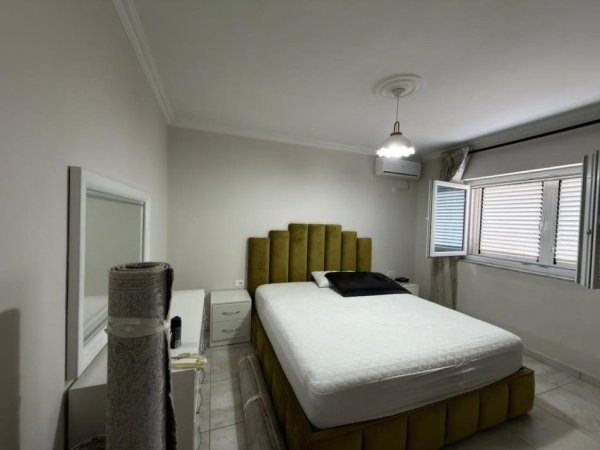 Tirane, jepet me qera apartament 2+1 Kati 1, 71 m² 650 € 