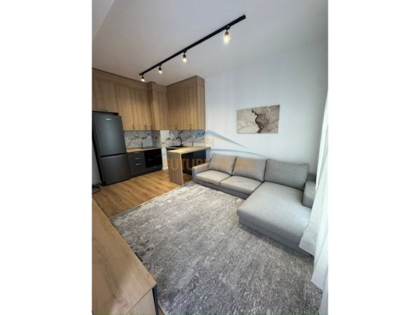 Tirane, jepet me qera apartament 1+1 Kati 7, 52 m² 550 € (Ali Dem tek Rezidenca Kadiu)
