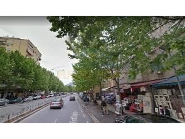 Tirane, shitet ambjent biznesi Kati 0, 61 m² 450.000 € (Rruga Ferit Xhajko)