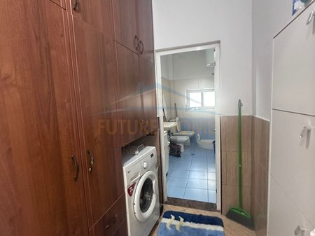 Durres, shitet apartament 3+1 Kati 2, 131 m² 155.000 € 