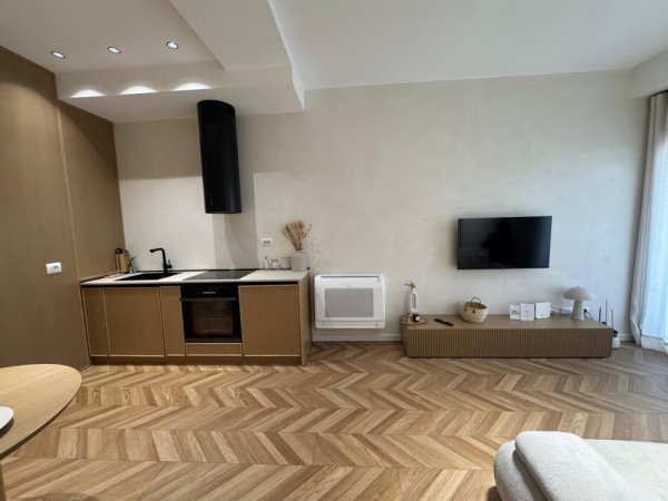 Tirane, shitet apartament 1+1 Kati 2, 70 m² 210.000 € (Rruga e kavajës)