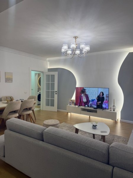 Tirane, shes apartament 2+1 , 92 m² 147.000 € (fresk)