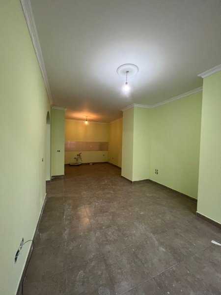 Tirane, shitet apartament 2+1 Kati 3, 91 m² 120.000 € (Astir)