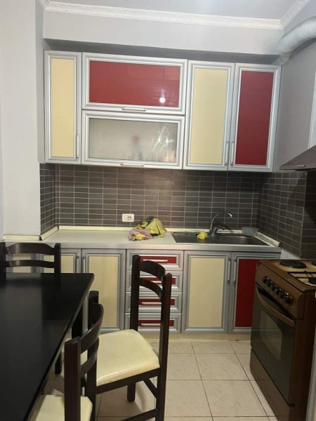 Tirane, jepet me qera apartament 2+1+BLK Kati 4, 90 m² 350 Euro (ASTIR RRUGA LONI LIGORI)