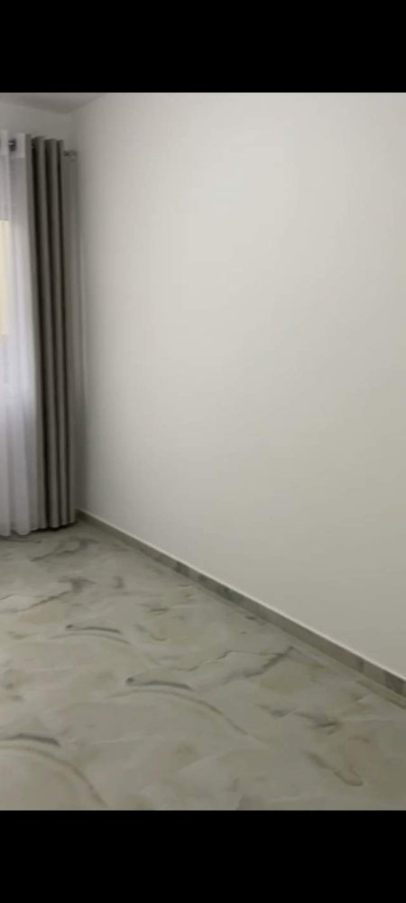 Tirane, jepet me qera Vile 3+1 Kati 2, 160 m² 450 Euro (rruga paro kita)