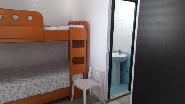 Tirane, jepet me qera shtepi 1+1 Kati 1, 40 m² 30.000 Leke (Rruga Marubi)