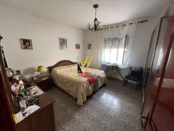 Tirane, shitet Vile 5+1+A Kati 0, 353 m² 420.000 Euro (selite)