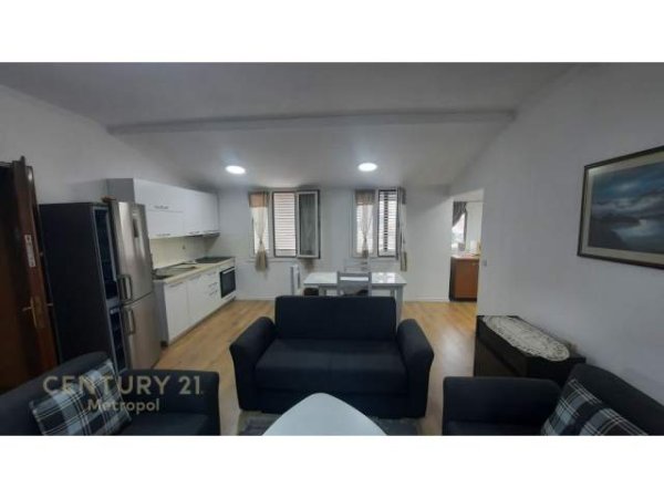 Tirane, jepet me qera apartament 1+1 Kati 7, 60 m² 370 Euro (Xhamia e Tabakeve, Rruga e Elbasanit)