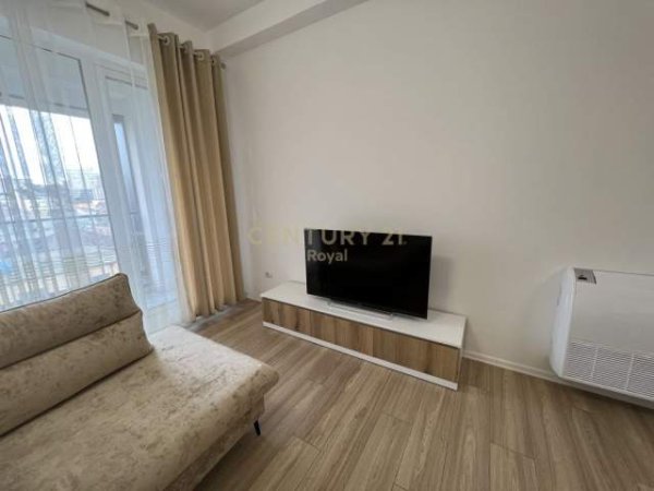 Tirane, jepet me qera apartament 2+1+BLK Kati 4, 106 m² 500 Euro (Rruga Jordan Misja, Ish Stacioni i Trenit)