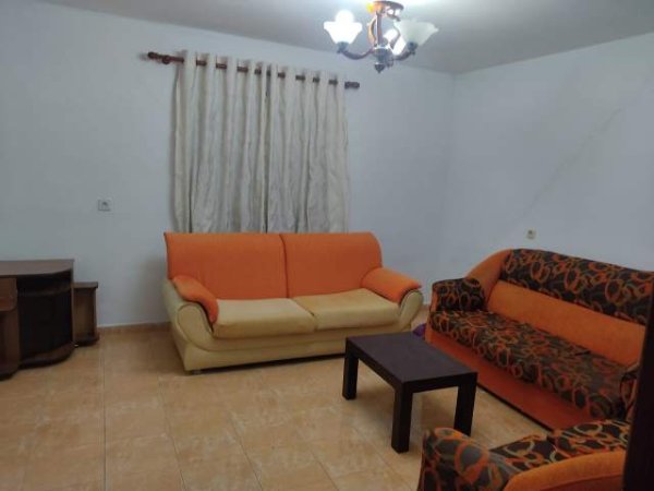 Tirane, jepet me qera apartament 1+1 Kati 1, 95 m² 290 Euro (rruga jordan misja)