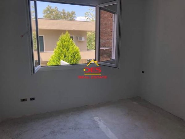 Vlore, shitet apartament Kati 2, 76 m² 95.000 Euro (Rruga Misto Mele,Vlore)