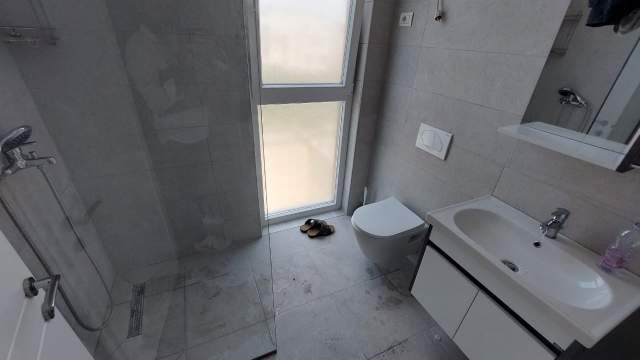 Tirane, jepet me qera apartament 2+1+BLK Kati 5, 85 m² 500 Euro (Ura e Nsharakut)