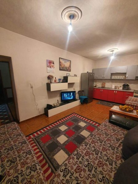 Tirane, shitet apartament 3+1 Kati 1, 112 m² 62.000 Euro (rruga faik konica)