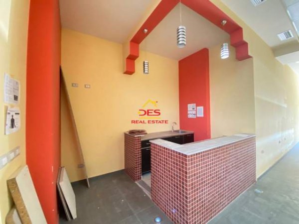 Vlore, shitet dyqan Kati 0, 55 m² 55.000 Euro (Rruga Gje4rgj Arianiti,Vlore)