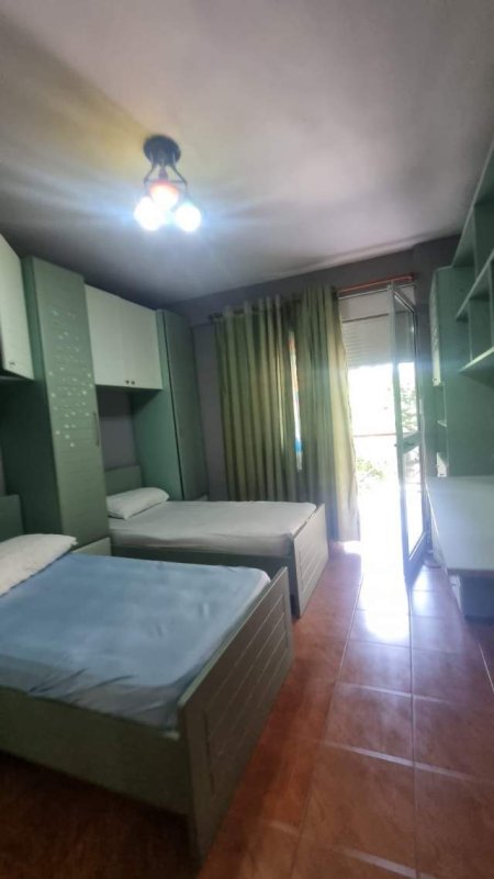 Tirane, jepet me qera apartament 2+1+BLK Kati 1, 120 m² 600 Euro (Vaso Pasha prane Gardes)