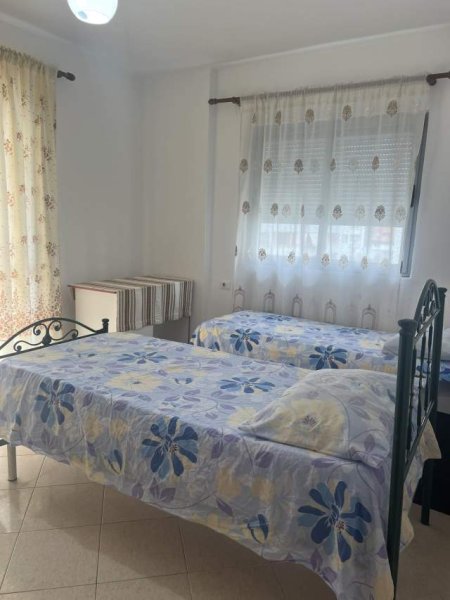 Tirane, jap me qera apartament Kati 3, 110 m² 38.000 Leke (ASTIR RRUGA TEODOR KEKO)